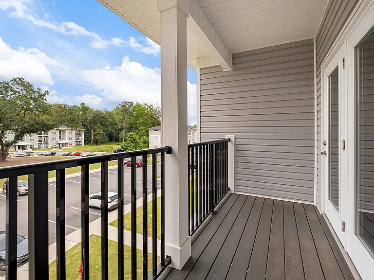Richmond Place Luxury Apartments — Photo 44