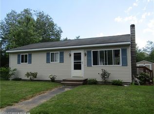 8 Hammer Ln, Windham, ME 04062