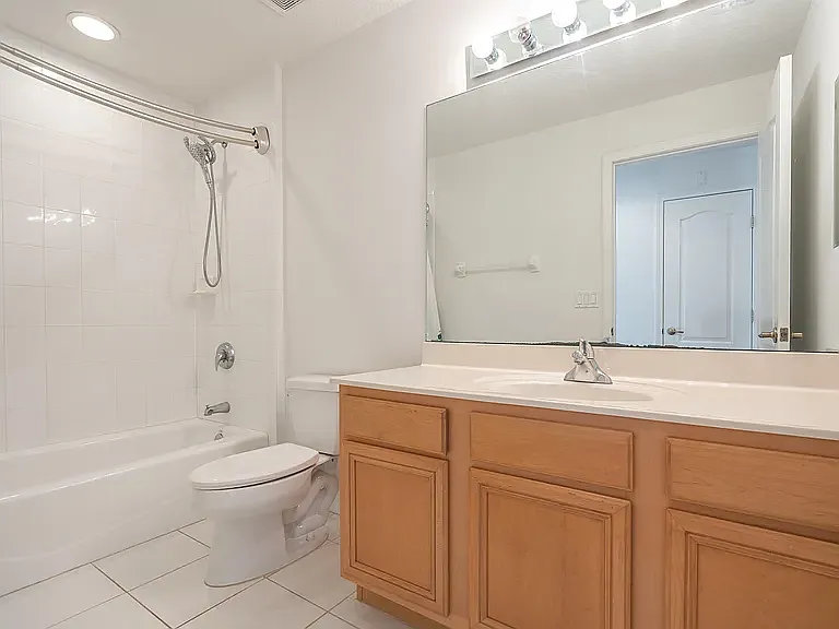 1005 Makarios Dr — Photo 5