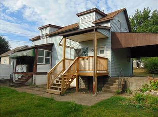 136 1/2 S 8th St, Connellsville, PA