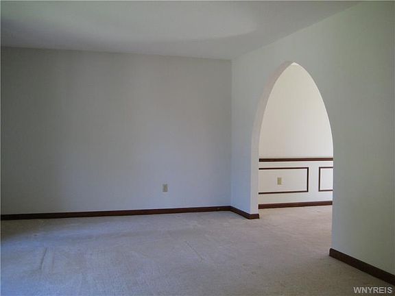 4th image of 54 Sandelwood Ct