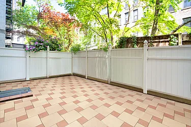 Rented by Waldstar Real Estate LLC