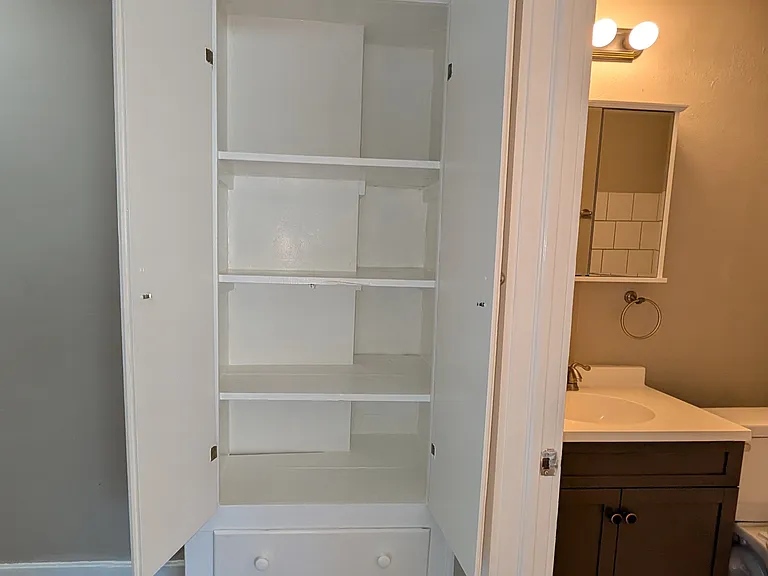 706 Kolping Ave — Photo 15