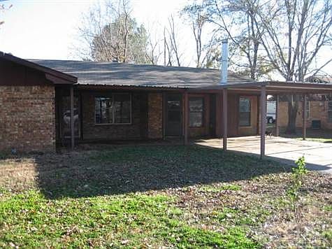1st image of 609 Gray Ln
