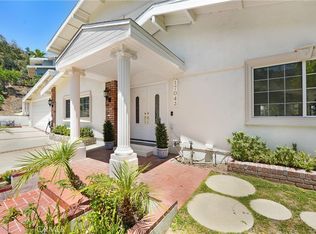 17043 Empanada Pl, Encino, CA 91436