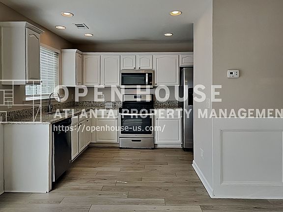 5th image of 324 Hiawassee Dr