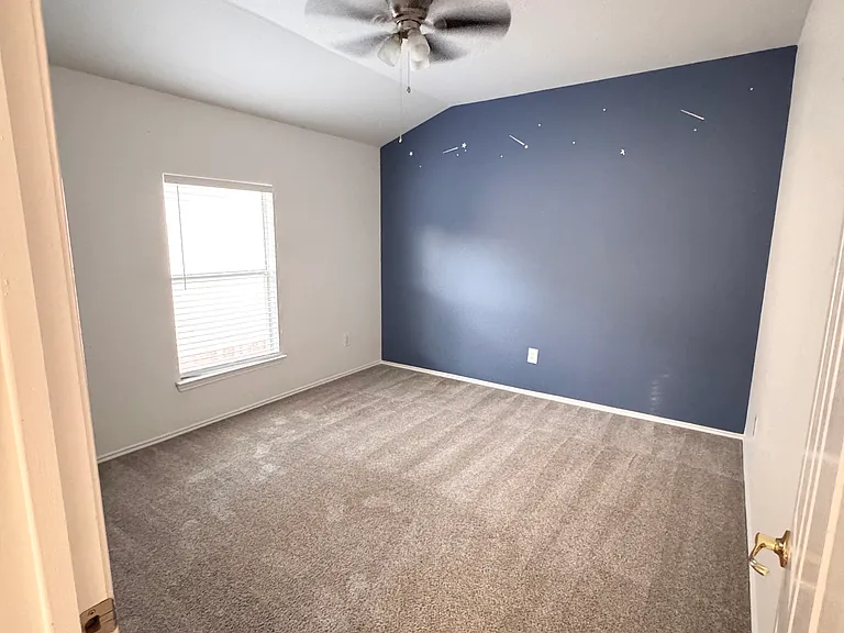 4214 Loring Park — Photo 12