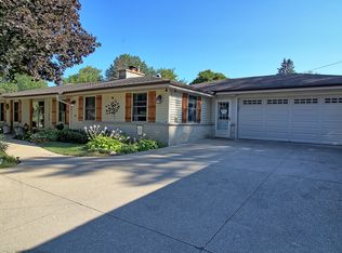 12049 W Grange Ave #2, Hales Corners, WI 53130