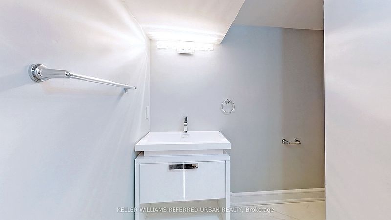 Toronto House for rent - 4 Bedrooms — photo 4