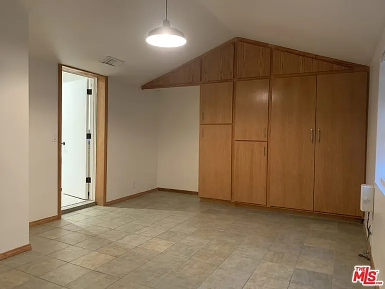 6905 Costello Ave — Photo 17