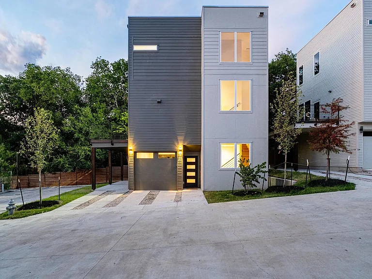 2309 Montopolis Dr #1 — Photo 26