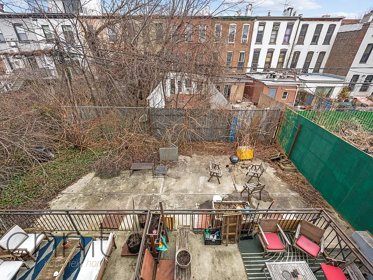 643 Madison St #A — Photo 22