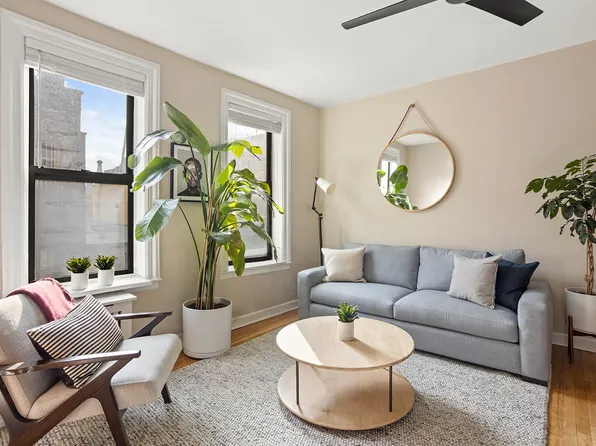 270 West 11th Street image 1 of 6