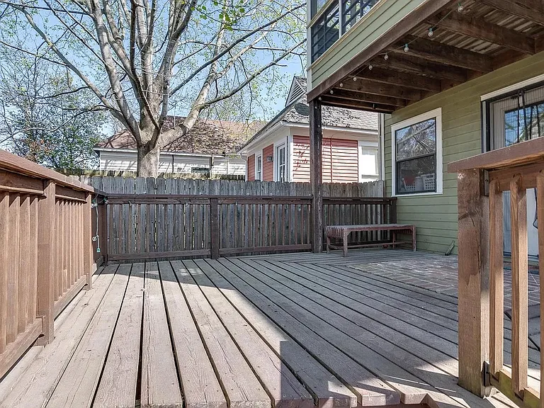 2066 Carr Ave — Photo 22