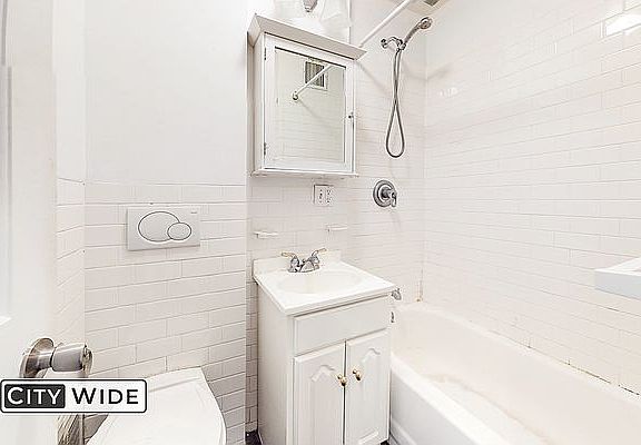 3rd image of 41 Bedford St APT 3C