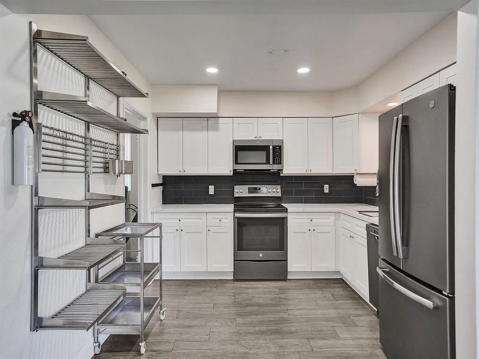 4309 Johnson St Hollywood, Fl 33021 — Photo 3