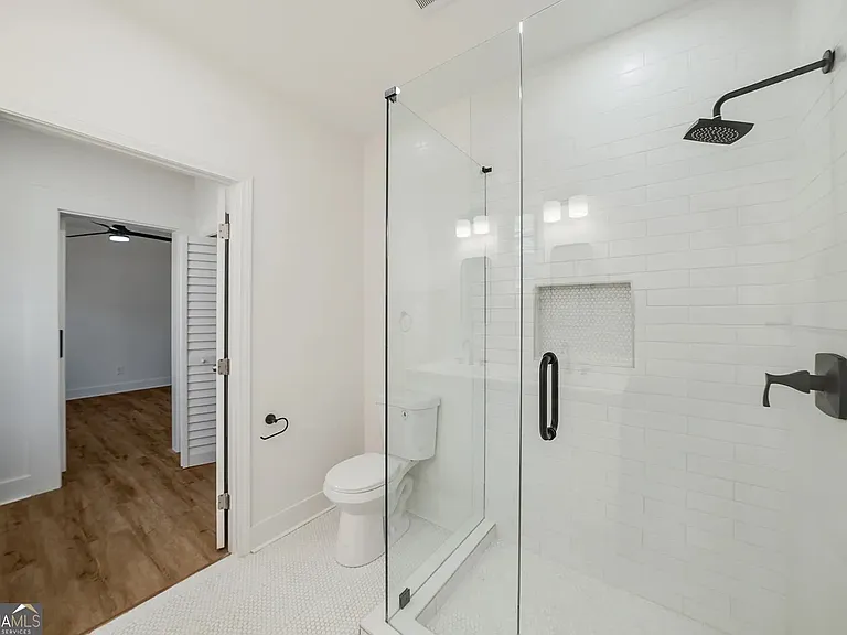 936 Byron Dr SW — Photo 5