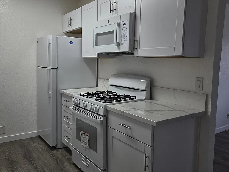 1105 Old Stage Rd #14 — Photo 9