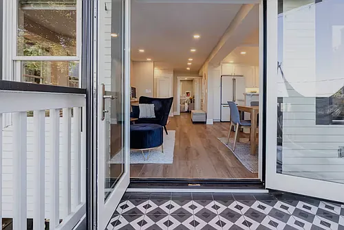 888 Elizabeth St #2 Photo 1