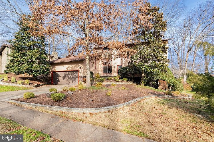 1st image of 2616 Woodfern Ct
