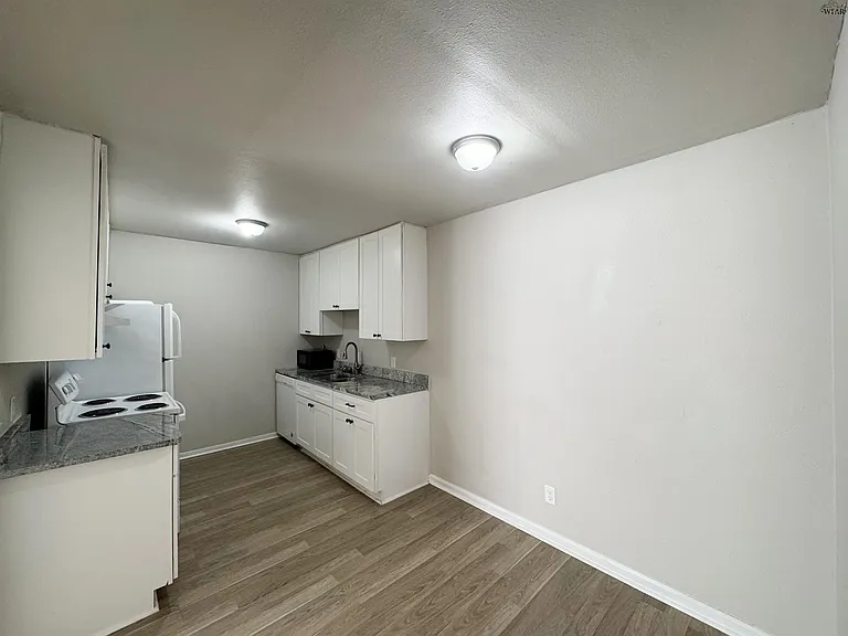 1509 Trigg Ln — Photo 3