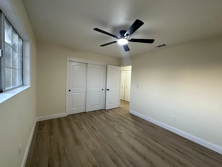 13000 Lorenzo Ct — Photo 28