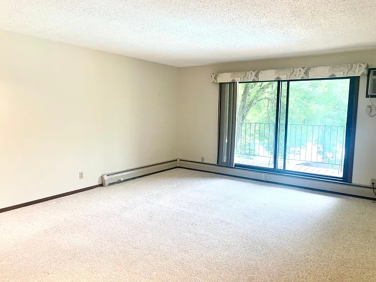 10451 Greenbrier Rd #219 — Photo 7