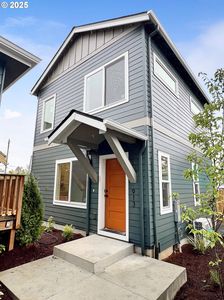 913 NE Sumner St, Portland, OR, 97211