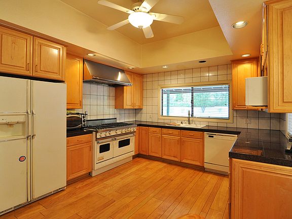 UPDATED KITCHEN