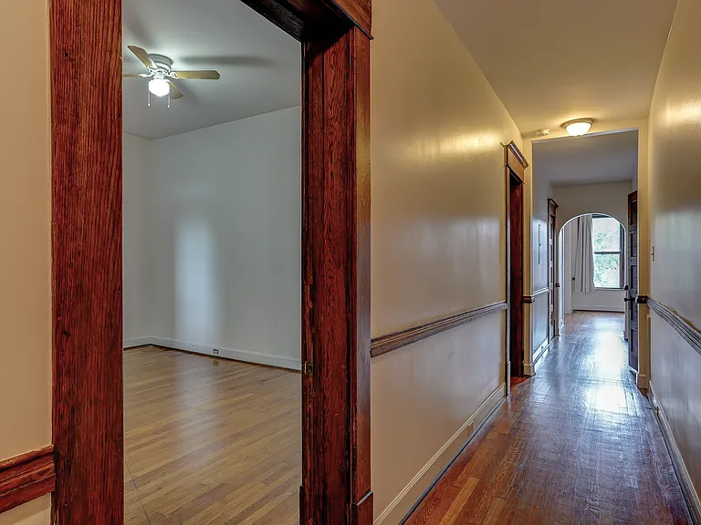 209 W 5th Ave #204 — Photo 13