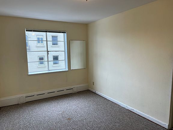 5th image of 303 Harvard Ave E #301