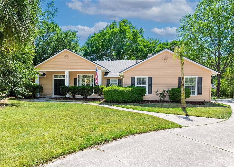 1st image of 6924 SW 80th Dr
