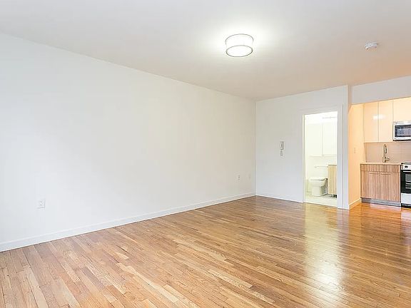 2nd image of 434 W 19th St #3FLB