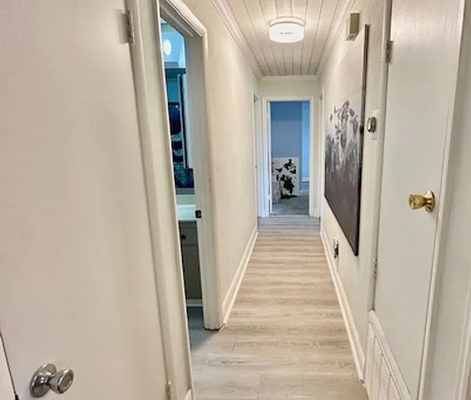 203 Hastings Ct — Photo 16