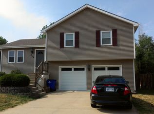 454 W Johnston St, Olathe, KS 66061