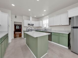 5132 Fairfax Ave, Oakland, CA 94601