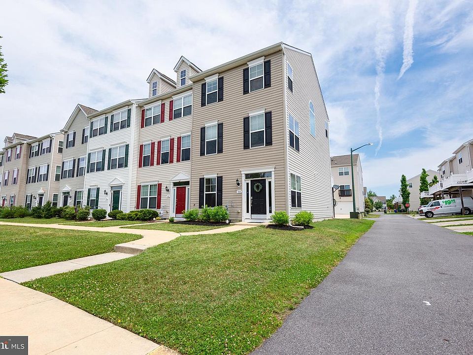 1st image of 408 Crowberry Cir