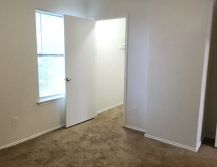 9110 Lanham St — Photo 24