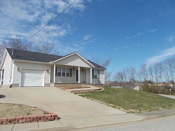 3rd image of 304 Willow St