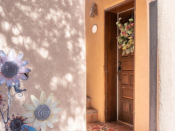 3rd image of 323 Calle Estado