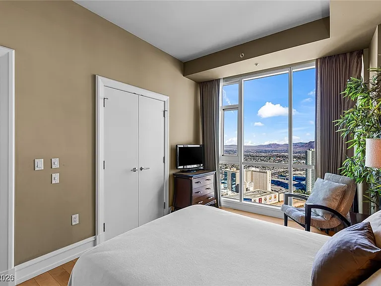 2700 Las Vegas Blvd S #4304 — Photo 33