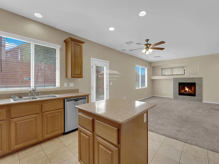 680 Forest Peak St — Photo 37