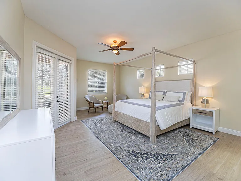 403 Palm River Blvd — Photo 16