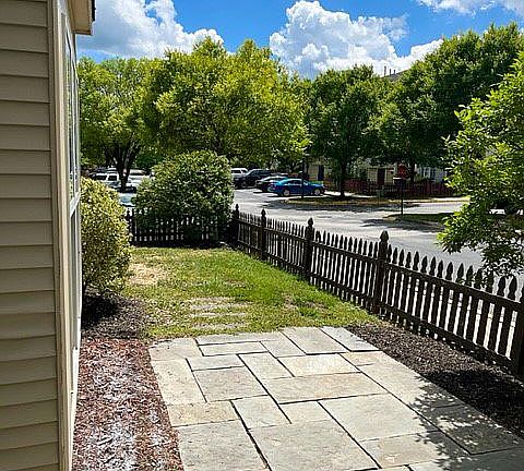 3rd image of 826 Estuary Dr