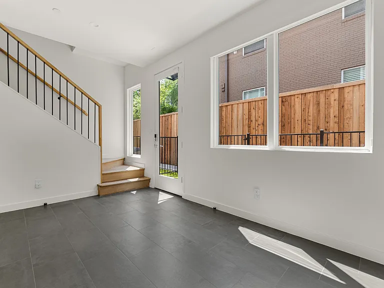 6319 Richmond Ave — Photo 11
