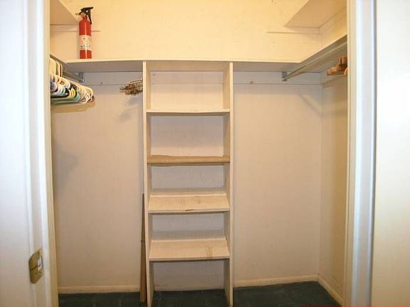 Walk-in Closet