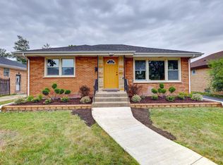 2537 S 15th Ave, Broadview, IL 60155