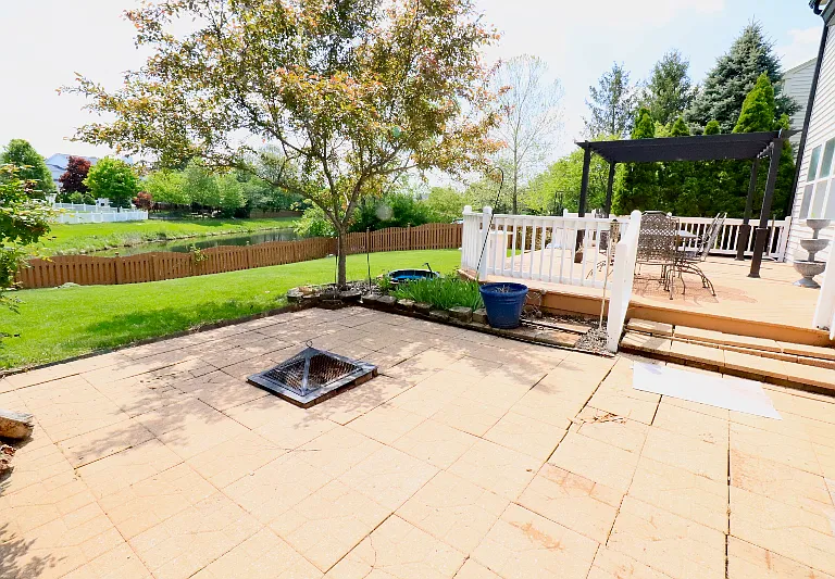 12115 Flagstone Dr — Photo 3