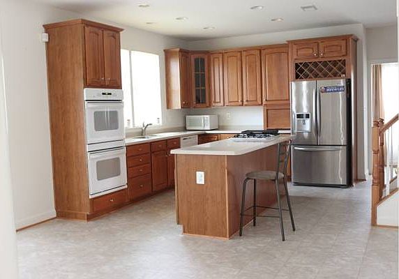 3rd image of 3100 Hunt Farm Ct