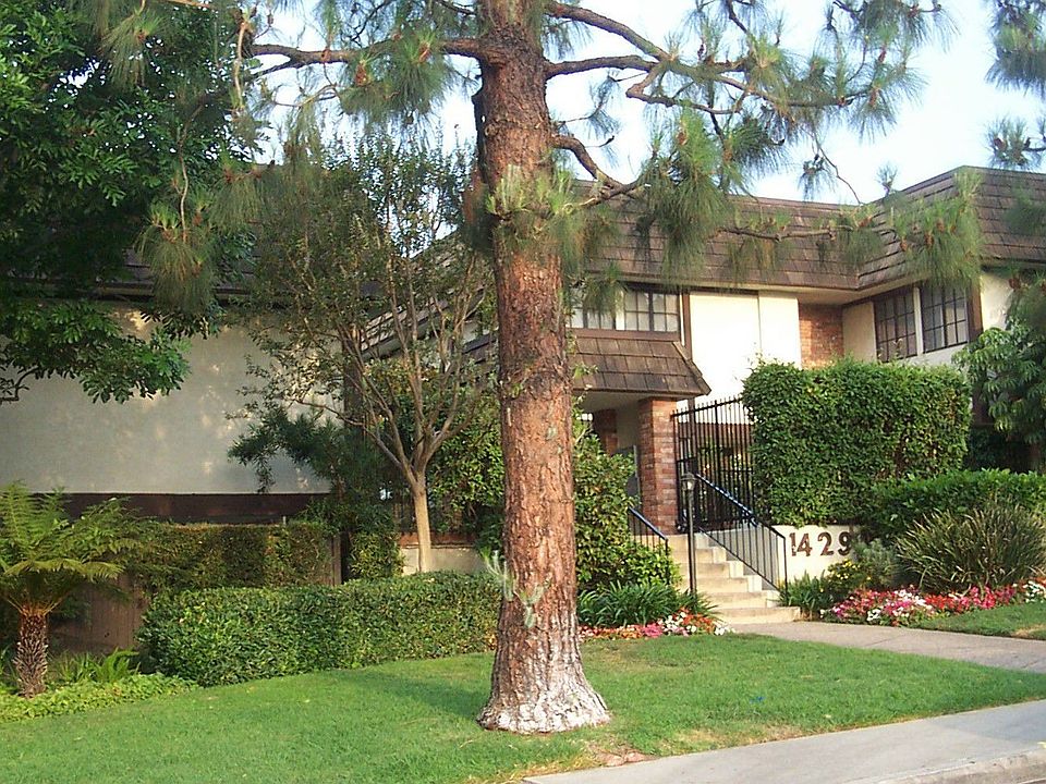 1429 Valley View Rd. #25 Glendale CA